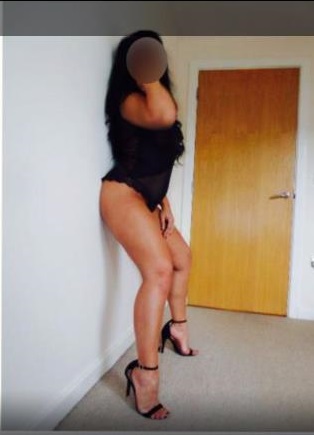 Eşsiz Deneyimler Sunan Samsun Atakum Escort - 70 KG ve 157 CM