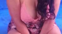 Arap Escort, İnanılmaz Güzel ve Seksi: Kendine Güvenen Afet Gül