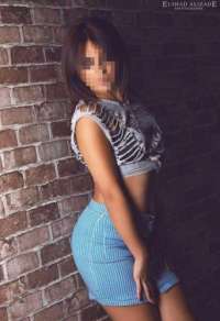 Arap Kökenli, Etkileyici ve Zarafetle Süslenmiş Escort