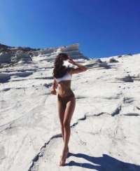 Bafra Eskort'ta Güzel ve Cazibeli Bir Kadın: Unutulmaz Deneyimlerin Kapısını Açın