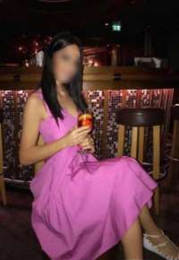 Dikkatinizi Çekecek Tercih Edeceğiniz 76kg, 167sm Arap Escort Bayan