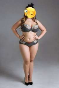 Eşsiz Deneyimler İçin 180 cm Boyunda Türk Escort