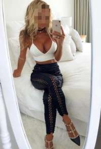 Rus Escort Ella: Dansı, Şehveti ve Zarafeti Keşfedin