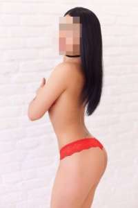 Selam, Ben Irina: Sizi Tatmin Etme Aşığı Rus Escort