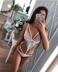 Türk Escort'ta Müthiş Bir Buluşma: Tasarım Harikası Bir Kadınla Tanışın